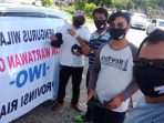 Ikatan Wartawan Online Provinsi Riau Bagi 500 Masker Kepada Pengguna Jalan