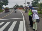 Berikan Rasa Nyaman kepada Pengguna jalan, Polsek BDR Seikijang Giat Pengaturan Lalu Lintas